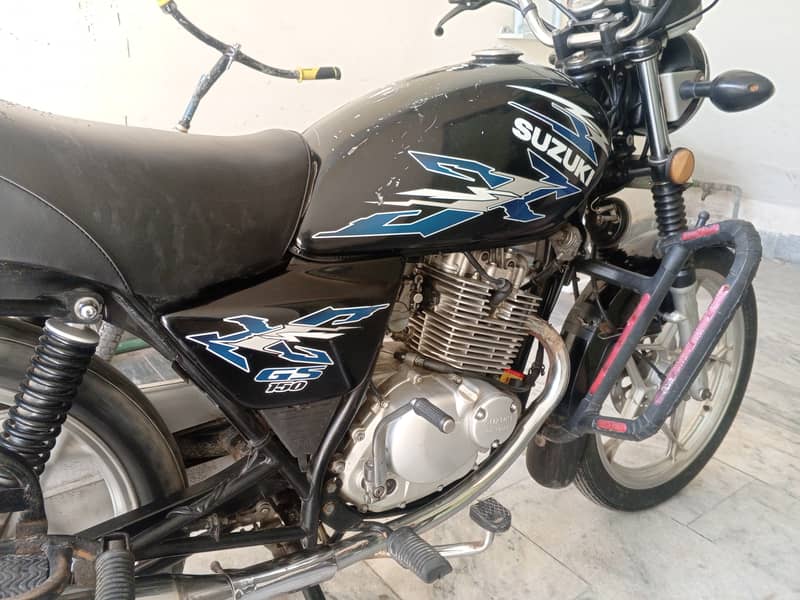 Suzuki  GS 150  ( Model  2022) Total Genuine 8