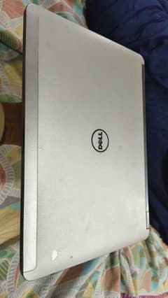 Laptop Core i5 4th generation dell