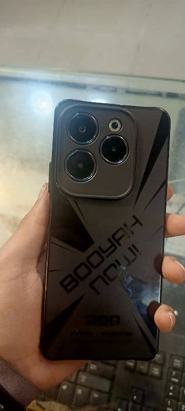 Infinix Hot 40 7