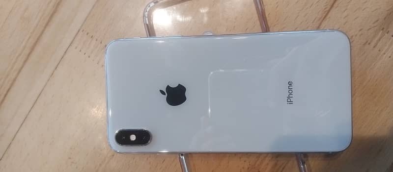 iPhone xsmax 64gb jv actuve hai sim work kr rhe hai 0