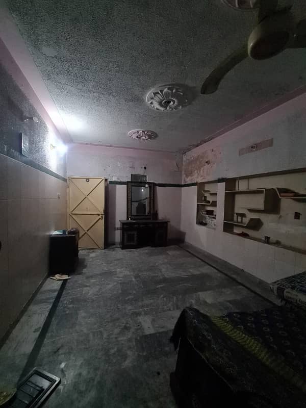 10MARLA MARBLE FLOORING LOWER PORTION FOR RENT IN ALLAMA IQBAL TOWN 7