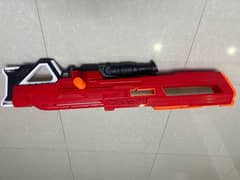 its a nerf gun its comes with 6 bullets