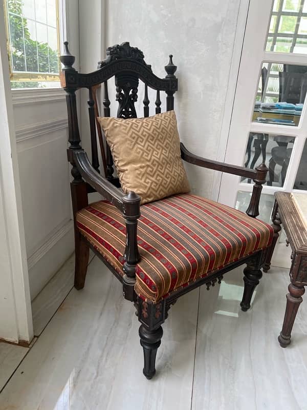 victorian style chairs with a table 1