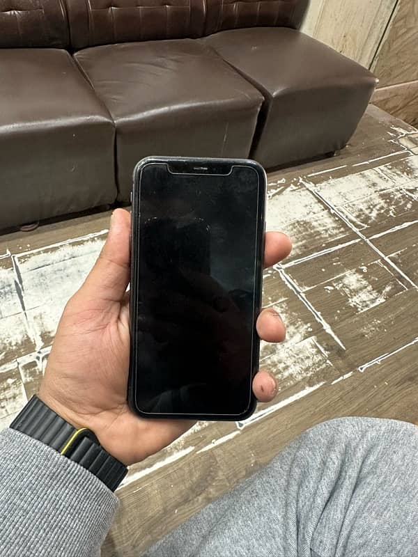 iphone 11 128gb PTA 5