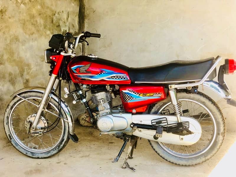 Honda CG 125 2016  Fuel average 49 km 1