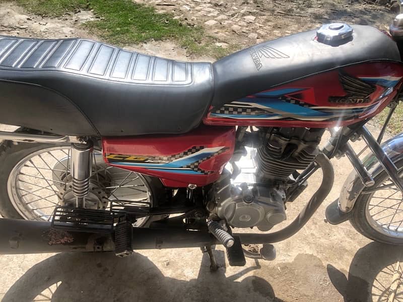 Honda CG 125 2016  Fuel average 49 km 7