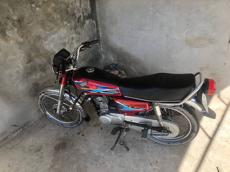 Honda CG 125 2016  Fuel average 49 km 14