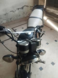 Suzuki Bike for Sale – Excellent Condition & Best Price!