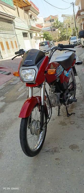 HONDA CD 70 DREAM 2025 8