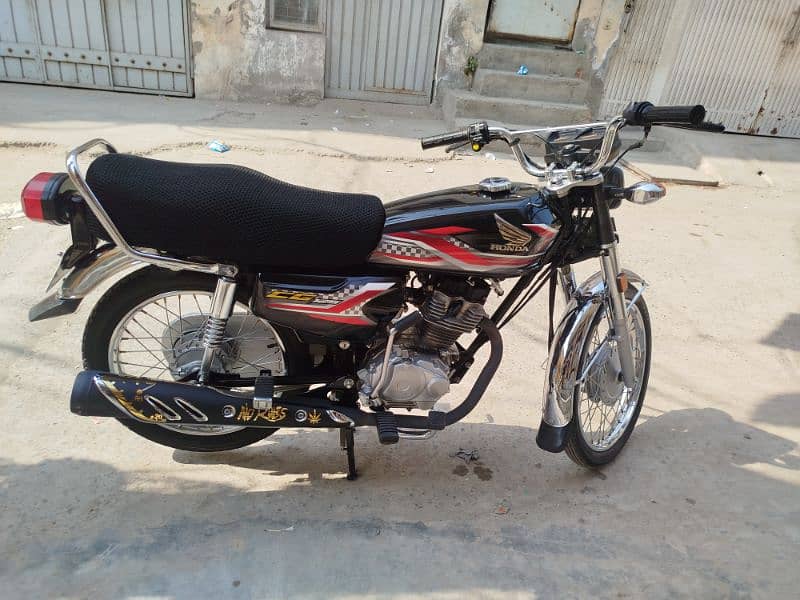 Honda 125 black 2024 6