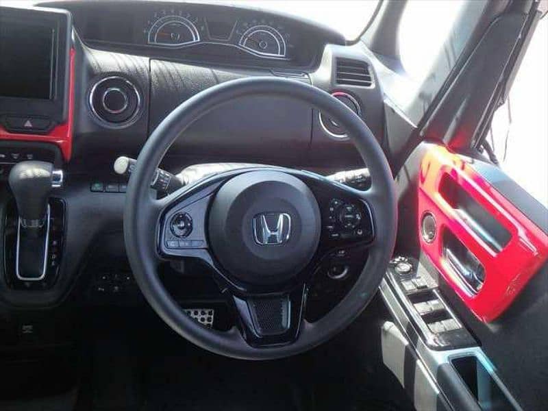 Honda N Box 2025 4