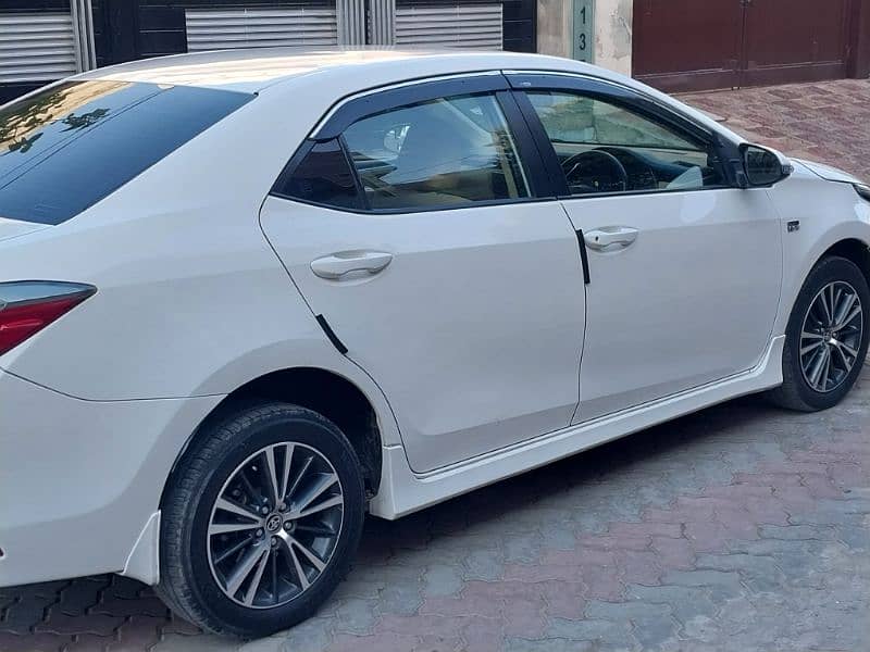 Toyota Corolla Altis 1.6 2019 Auto 2