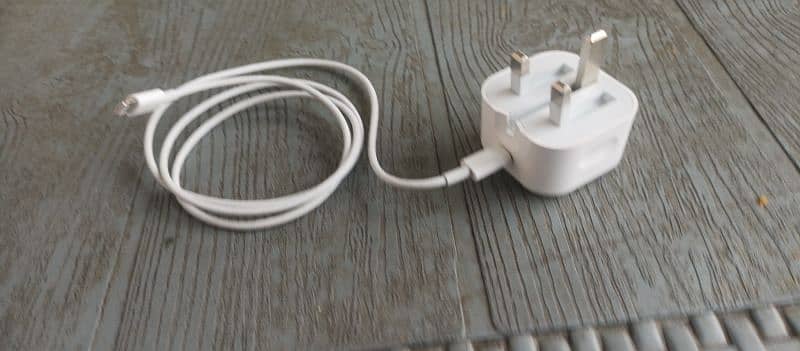 Iphone 20 watt c type charger. 1