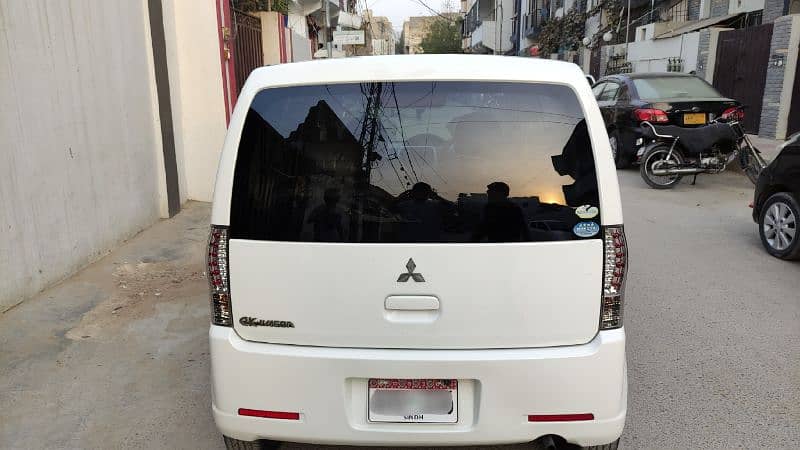 Mitsubishi Ek Wagon 2007/2012 automatic in original condition. 5