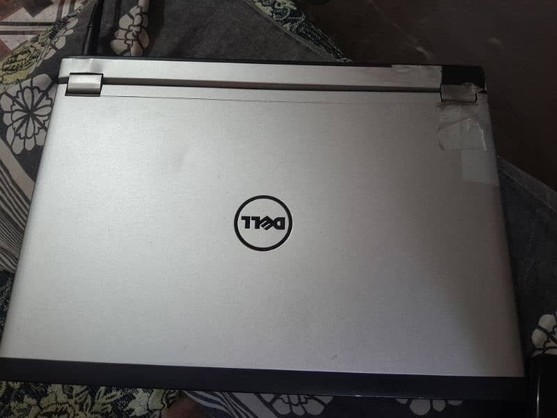 Dell Laptop 0