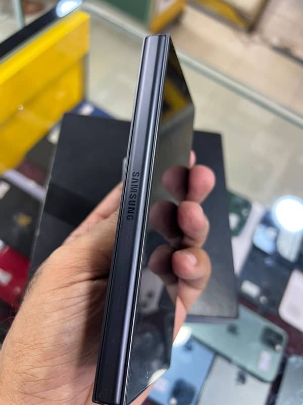 Samsung Z Fold 6 PTA Approved Carbon 7