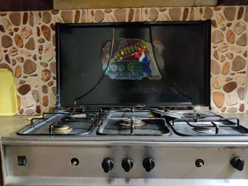 cooking range 4 burner 1 deep fryer 1 pizza oven 1 sajji 0