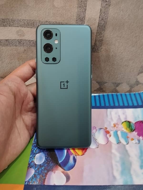 OnePlus 9pro 12/256 with original box and charger 4