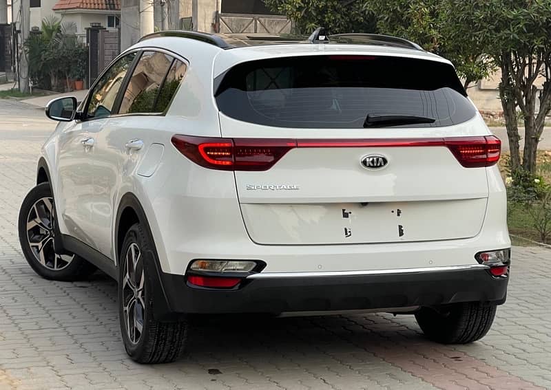 KIA Sportage FWD 2023 7