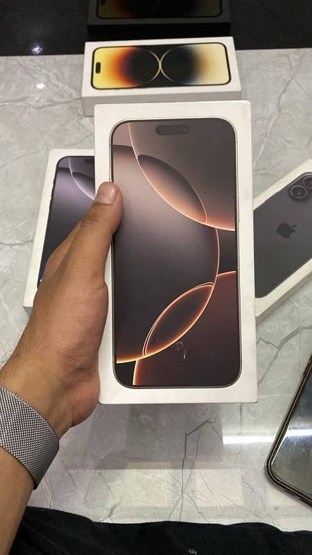 Desert New Iphone 16 Pro Max Factory Unlocked 256gb Box pack Brand new 0