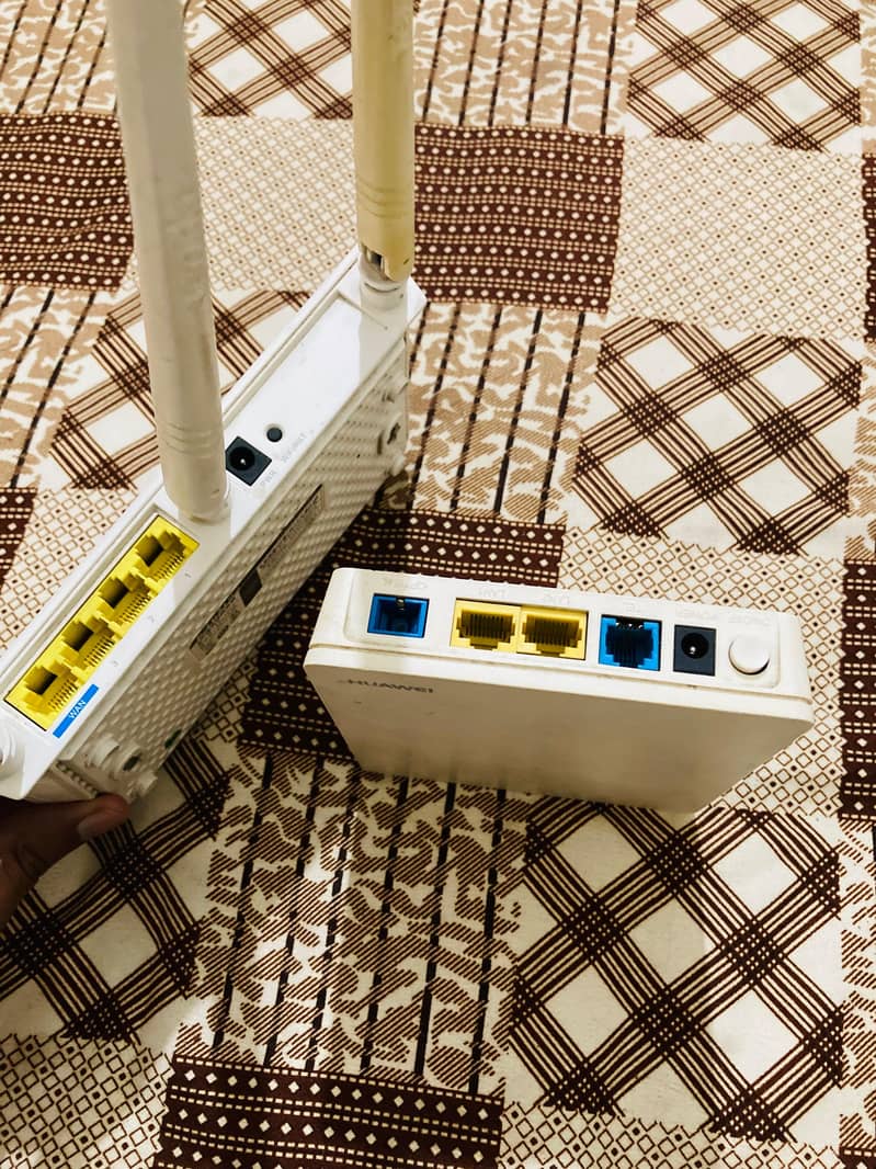 Tenda Router and Fiber Device 2