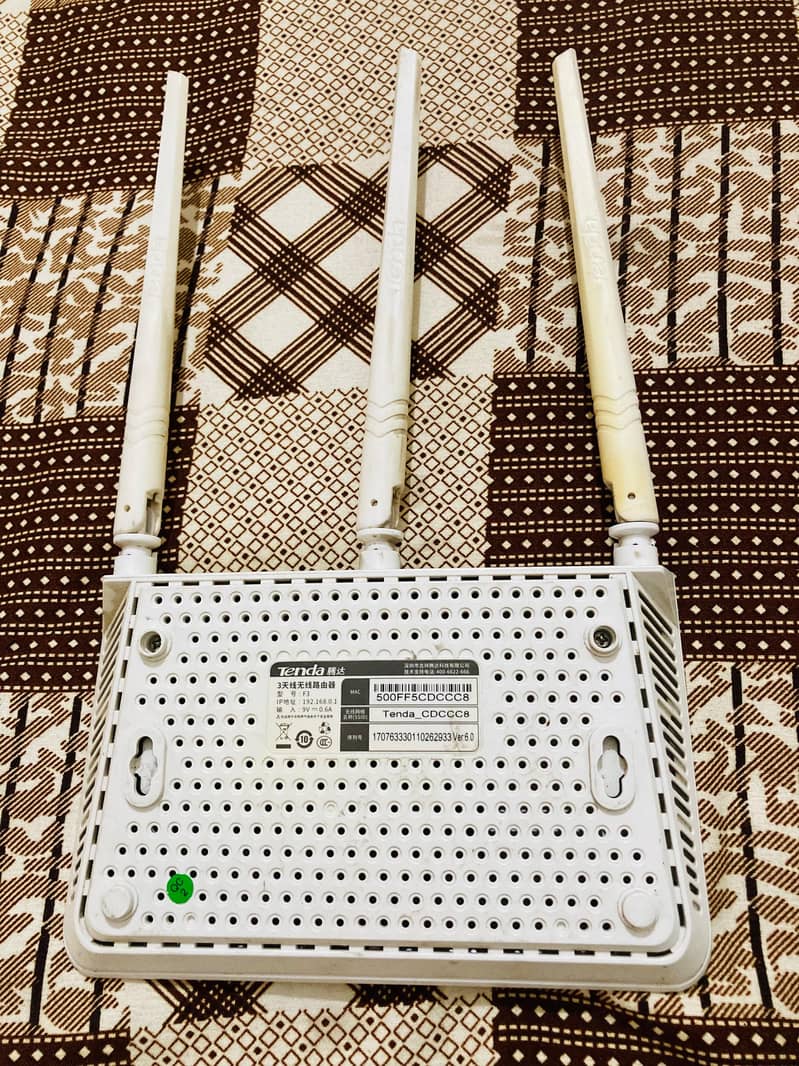 Tenda Router and Fiber Device 3