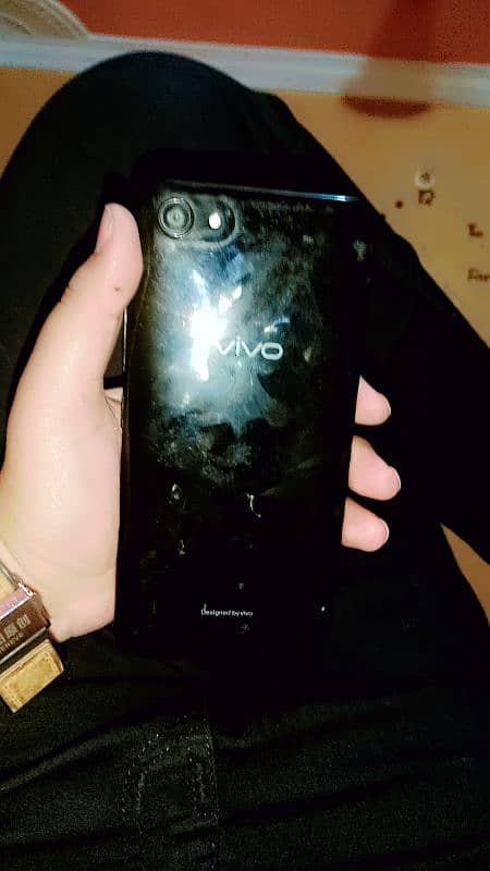 VIVO Y81 3