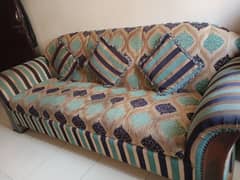 BEAUTIFUL SOFA SOFT AND COMFORTABLE