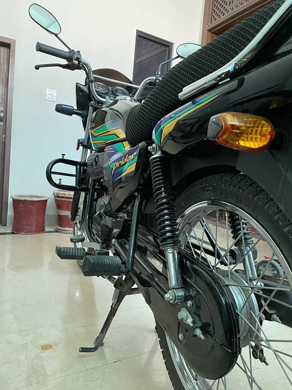 honda pridor brand new excellent condition 7