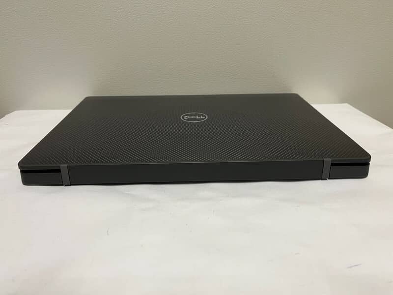 Dell Latitude 7300 Core i7 8th Gen 1