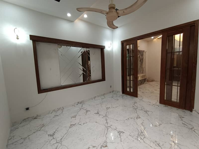 5 Marla House For SALE In Johar Town Very Beautiful Luxury Brand New Modern Design Front Elevation Super Hot Location Waliking Distance to Emporium Mall or Lahore Expo Center 4