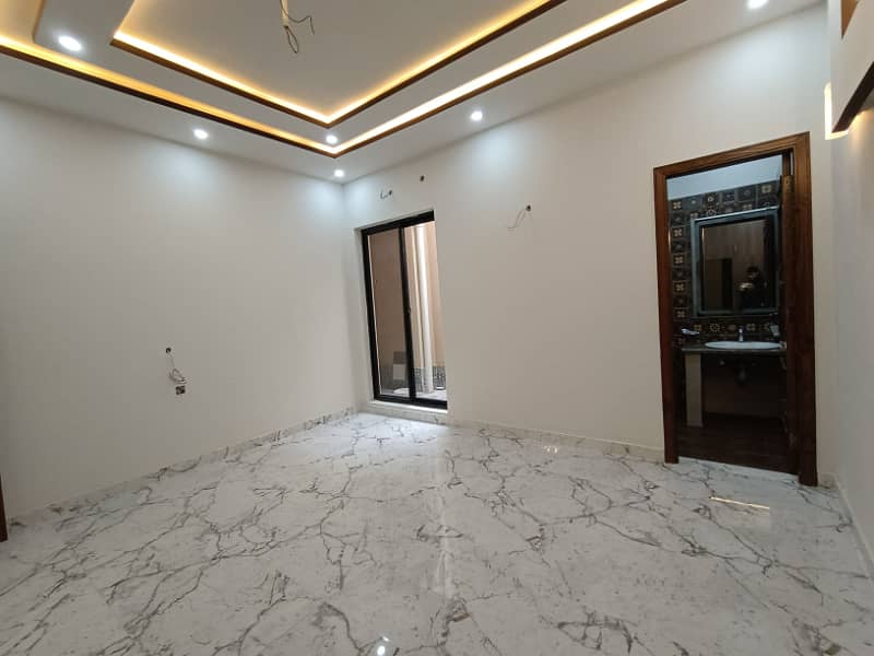 5 Marla House For SALE In Johar Town Very Beautiful Luxury Brand New Modern Design Front Elevation Super Hot Location Waliking Distance to Emporium Mall or Lahore Expo Center 14