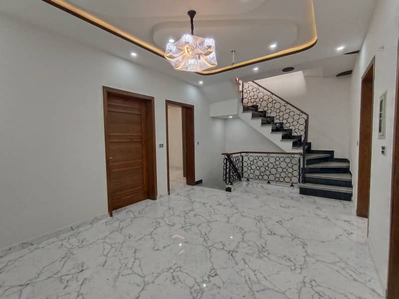 5 Marla House For SALE In Johar Town Very Beautiful Luxury Brand New Modern Design Front Elevation Super Hot Location Waliking Distance to Emporium Mall or Lahore Expo Center 21