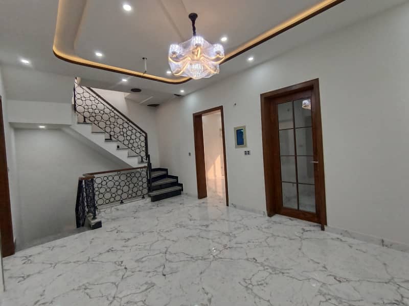 5 Marla House For SALE In Johar Town Very Beautiful Luxury Brand New Modern Design Front Elevation Super Hot Location Waliking Distance to Emporium Mall or Lahore Expo Center 23