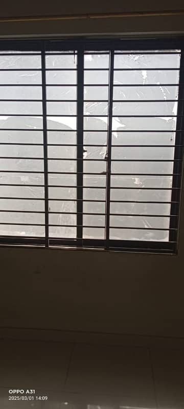 Flat For Rent 2 Bedroom Drawing Lounge American Kitchen Tile Flooring West Open Main Maskan Chowrangi Gulshan-e-Iqbal Karachi ! 8