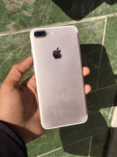 i phone 7 plus 128 GB  032. . 7072. . 2528