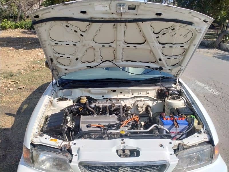 Suzuki Baleno 1999 4