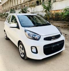 4 KIA Picanto 2023 silver & white automatic both available for sale