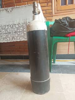 Oxygen Cylinder