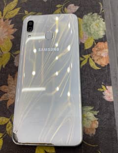 Samsung Galaxy A30