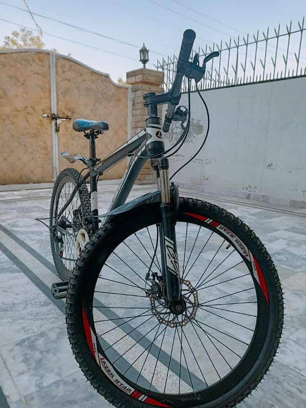 Mountain bike bicycle 1