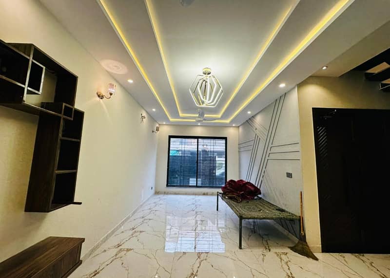 5 Marla luxury Modern House available For Sale In Paragon City Lahore 3