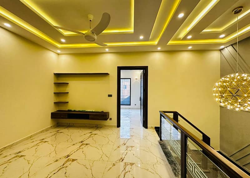 5 Marla luxury Modern House available For Sale In Paragon City Lahore 14