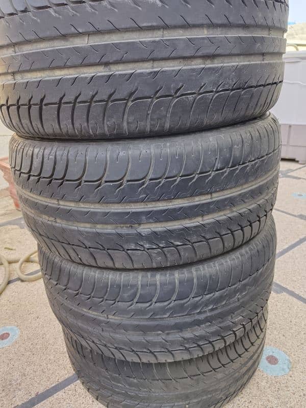 tyre 245-40-18 for sale 5