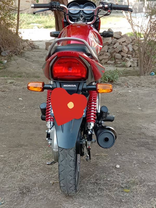 Honda CB 125f 6