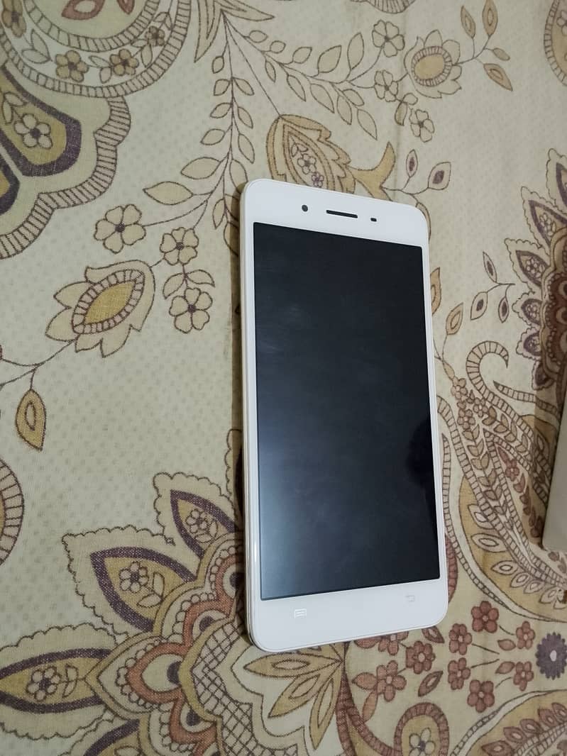 Vivo Y55s (condition is 10/10) 3