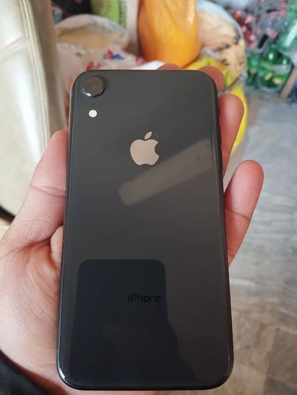 iPhone XR 64gd 1