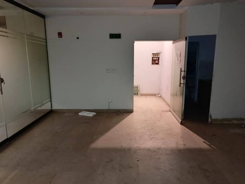 4 Marla 2nd Floor Office For Rent In DHA Phase 1,Block K, Lahore. 11