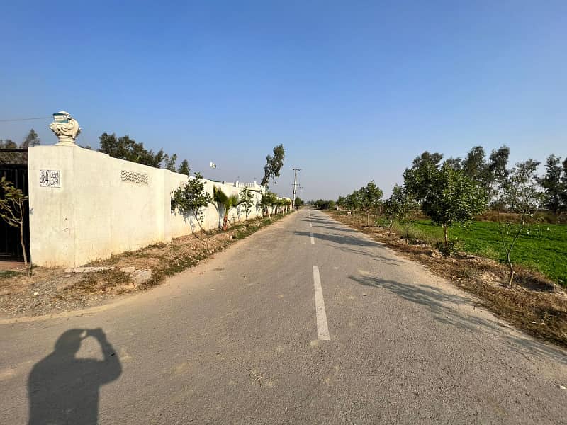 4 Kanal Ideal Location Boundary Wall Plot With Tube Well 15 Minutes Drive From DHA Phase 7 Plot For Farmhouses Near To Main Bedian Road Harbor Society Moza Lakhokhi 17