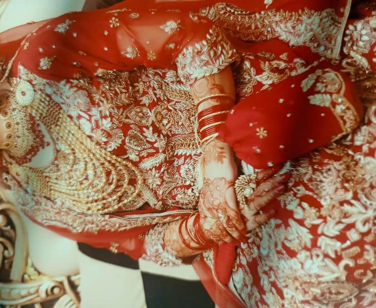 bridal lehenga is in pristine! 1
